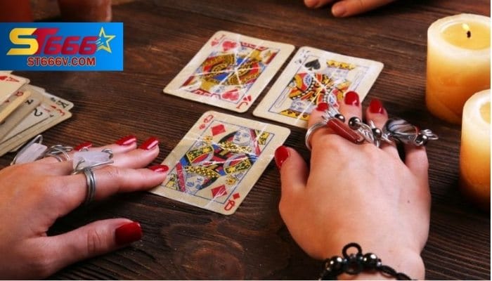 App Nhìn Xuyên Lá Bài: Sự Thật và Những Nguy Cơ 1 App nhìn xuyên lá bài